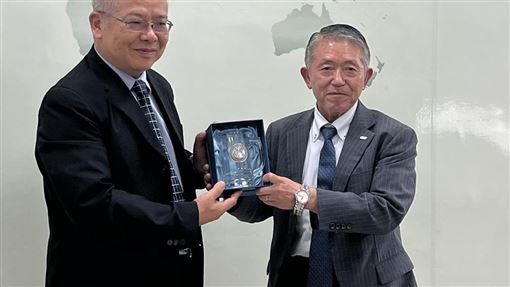 中共施壓無效！日傳奇飛官曝解放軍破綻