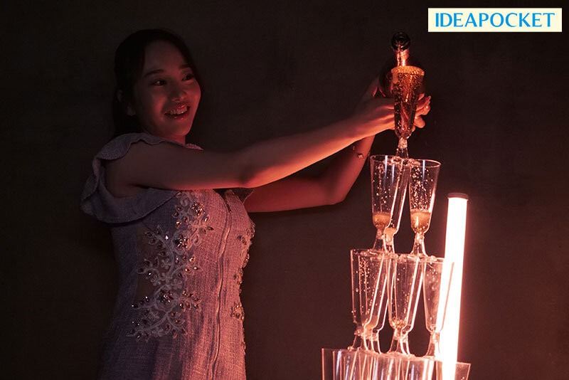 「陪睡女王」紫月雅因為喜歡愛愛,所以近期轉換舞台從酒店來到了AV界。(圖/翻攝自X)