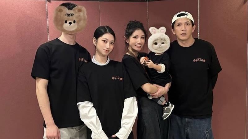 19歲當媽 李千娜再婚黃尚禾曬全家五口照