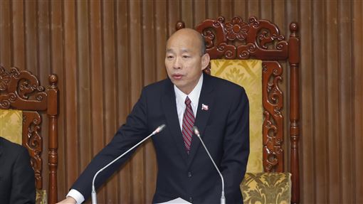 刻意讓周萬來閃躲助理費？綠委怒轟韓國瑜