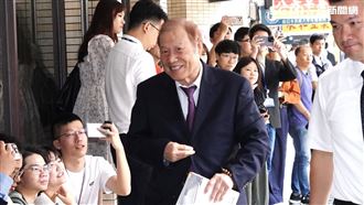 協商撞助理費報告綠批落跑　周萬來回答了