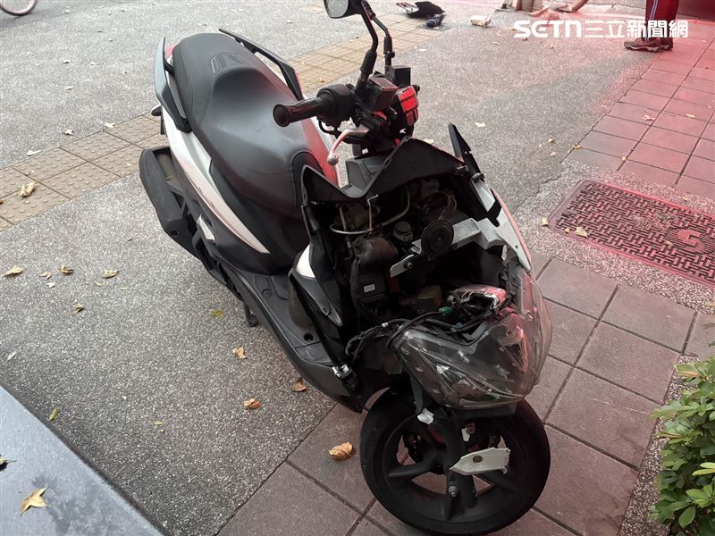 松山分局譚姓警員行經仁愛路四段及光復南路口時撞死李姓老婦。(圖/翻攝畫面)