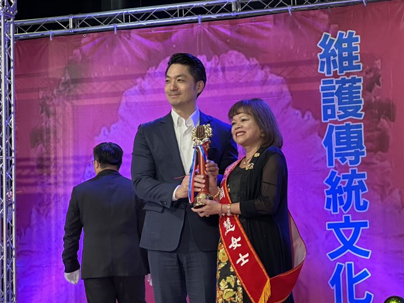 台北市今年共有兩位代表獲得八德獎肯定，獲獎者之一為周淑慧女士。（圖／中華民國表揚好人好事運動協會提供）