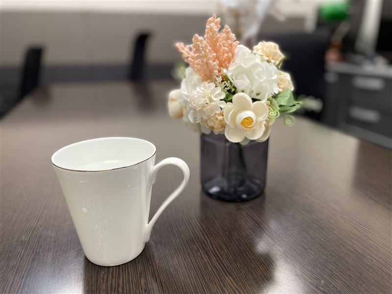 研究指出,定期且適量地喝咖啡,能維持健康與長壽,例如降低心血管疾病、中風、癌症、呼吸系統疾病等風險。(圖/資料照)