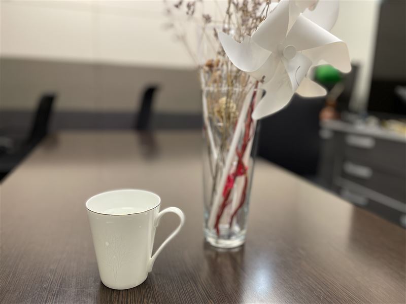 研究發現，長期飲用紅茶的人，在面對壓力過後，皮質醇下降得更快，主觀放鬆感也更明顯。(圖／資料照)