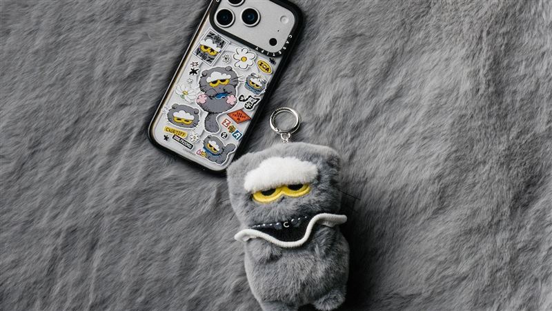 GD愛貓ZOA聯名CASETiFY 獨家吊飾粉絲快搶