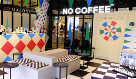 LINE禮物與Jo Malone London合作之「英倫放玩派對快閃店」讓用戶先感受香氛與節慶氛圍感。