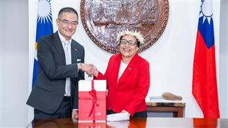 馬紹爾大使徐蔚民照片曝！網驚喊：太帥了