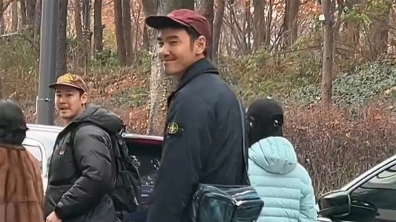 阮經天飛韓找小20歲女友? 網直擊畫面曝