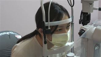 裁縫工視力突模糊+手麻　竟是非典型中風