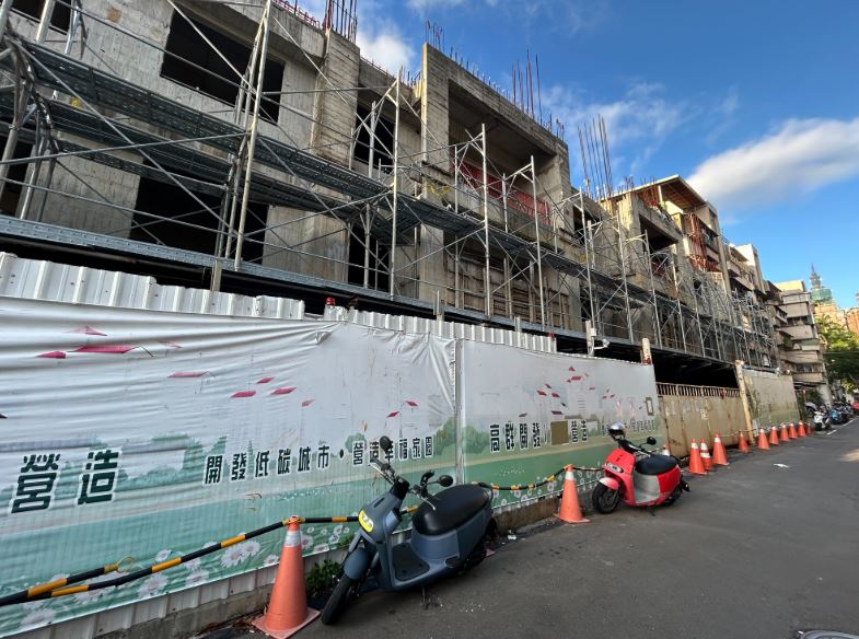 位在台北大安的爛尾樓「大安文樺」,12月底將展開法拍第一拍。(圖/翻攝自台灣金服官網)