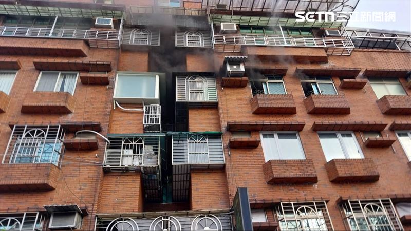 台北市興隆路三段112巷內公寓發生火警。(圖/翻攝畫面)