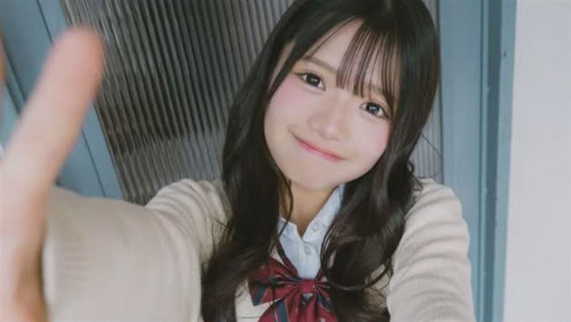 「日本最可愛高中生」南里(なんり)。(圖/翻攝自IG)