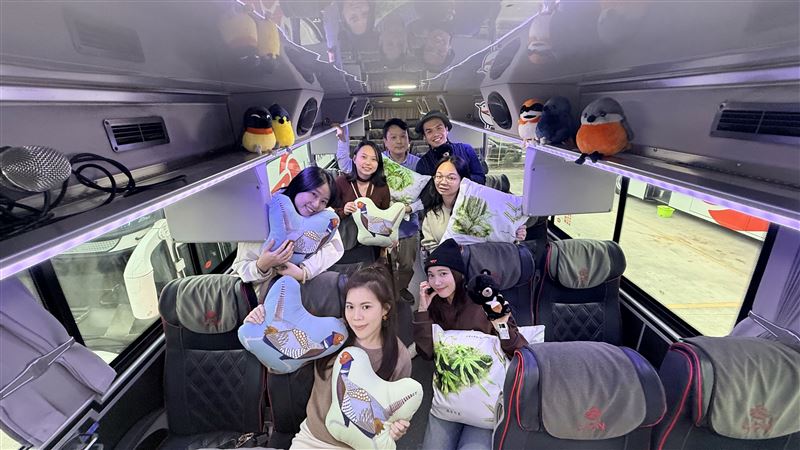 雄獅旅遊升級「山林旅遊」未來「森林巴士」,將有符合路線生態,如蕨類、鳥類等陪伴遊客的旅程,也讓遊客從中認識生態。(圖/旅宿業者提供)