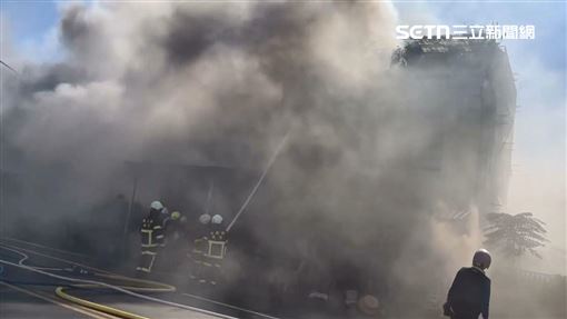 嬤煮飯忘關火出門！尪在家午睡差點被燒死