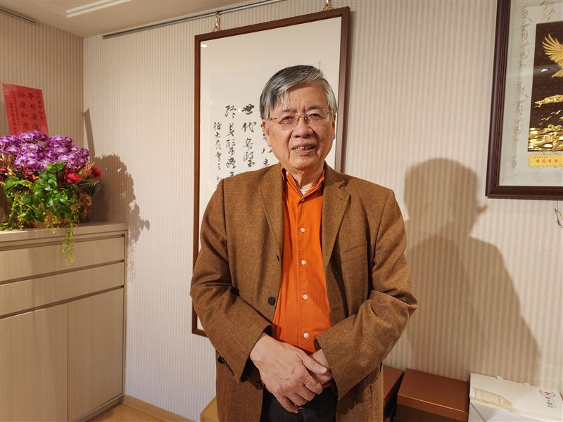 前輔大校長江漢聲死裡逃生曝心聲，為祂創立「被天主祝福的醫院」。堅持馬太福音聖經25：40 《弱者的守護》精神：凡你們對我這些最小兄弟中的一個所做的，就是對我做的。（圖／記者鍾志鵬攝影）