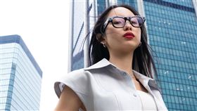 VIVE Eagle正式於今日在香港開賣販售。（圖／宏達電提供）