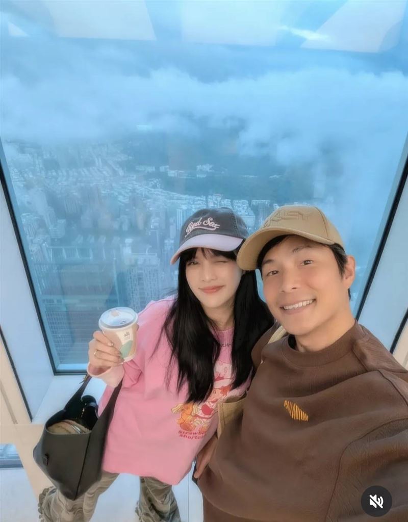 孫協志跟夏宇童婚後感情依舊甜蜜。(圖/翻攝自IG)