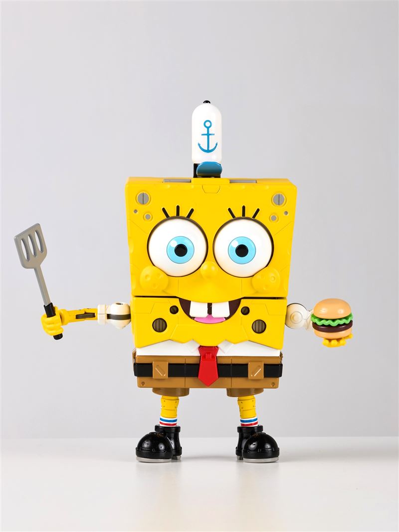 合金機甲海綿寶寶。(圖/品牌業者提供)