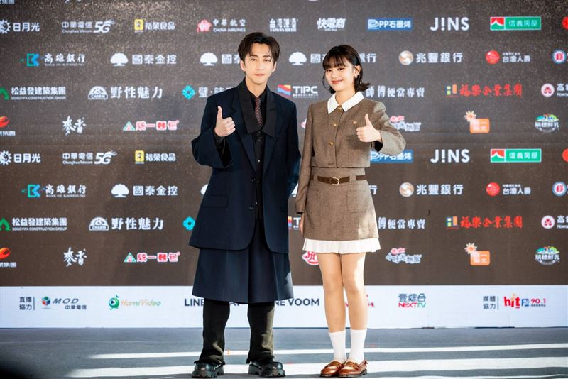 陳漢典與搭檔木木林葦妮。(圖/年代提供)