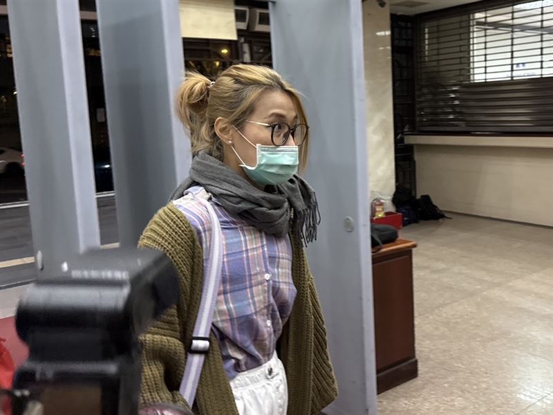 北檢傳喚前中央社謝姓女記者等人到案釐清案情,訊後皆請回。(圖/翻攝畫面)