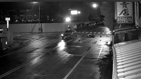 花蓮,吉安鄉,情侶,車禍,機車騎士,未減速。（圖／翻攝畫面）