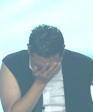 PSY涉嫌違反《醫療法》,是否還有未爆彈,成為外界關注焦點。(圖/翻攝自PSY IG)