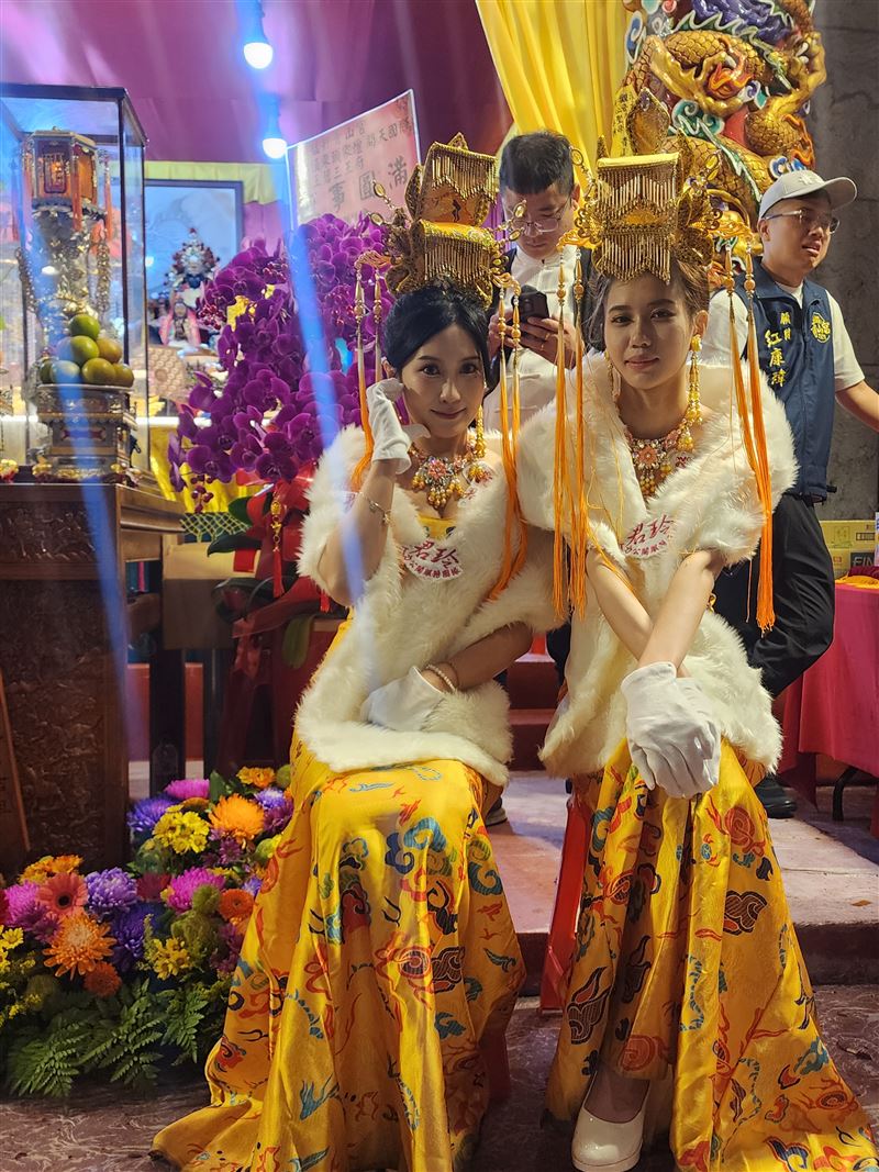農曆10月23日是艋舺《青山宮》靈安尊王生日!青山宮×文化總會打造神級祭典,讓整個萬華「動」起來了。(圖/記者鍾志鵬攝影)