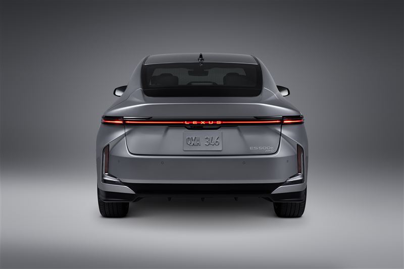 新世代LEXUS ES。（圖／翻攝LEXUS網站）