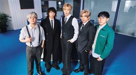 八三夭推出單曲〈沒有翅膀的人〉。（圖／索尼音樂提供）