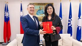 鄭麗文會晤紐西蘭駐台代表（圖／翻攝自鄭麗文臉書）