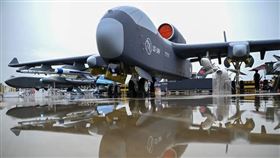 中國無人機平台「九天」11日成功在陝西蒲城首飛。（取自人民日報X@PDChinese）