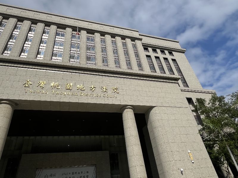 系草變恐怖情人!資工男大生刀抵腹硬上
