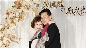 「阿姑」周遊（左）和老公李朝永參加高欣欣、李國超婚禮。（圖／記者鄭孟晃、趙于瑩攝影）