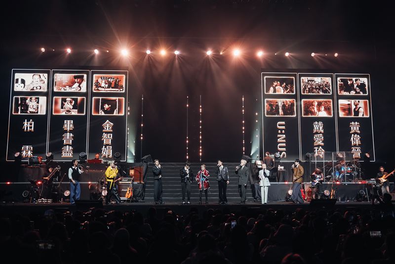 金智娟、戴愛玲、Bii畢書盡、黃偉晉、PoLin柏霖、U:NUS領銜演出重磅呈現《原來我們現在還愛著》。(圖/北流提供)