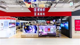 集雅社11月營收為新台幣5.77億元，年增6.71%，搭配年底節慶氛圍與品牌活動推升，門市買氣持續升溫，尤其是音響、Soundbar 與微型投影機，成為帶動業績的重要品類。（圖／集雅社）