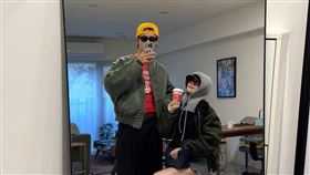 風田與新婚妻甜蜜放閃。（圖／翻攝自風田IG）