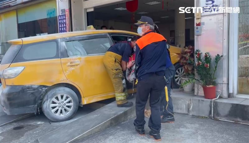 獨/計程車運將「鐵包人燒了」生死不明!