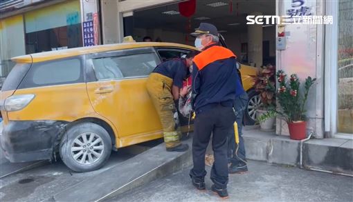 獨／計程車運將「鐵包人燒了」生死不明！