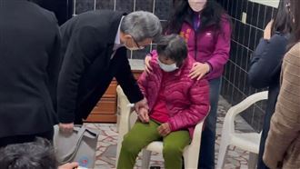 鹹粥嬤孫遭遣返…他嚴厲：該被關心的是嬤