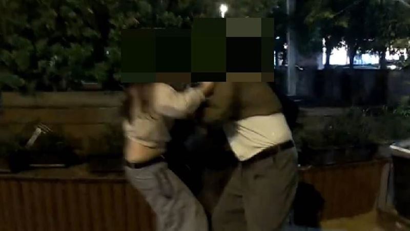 台中男女「酒錢喬不攏」開打!全上銬帶回