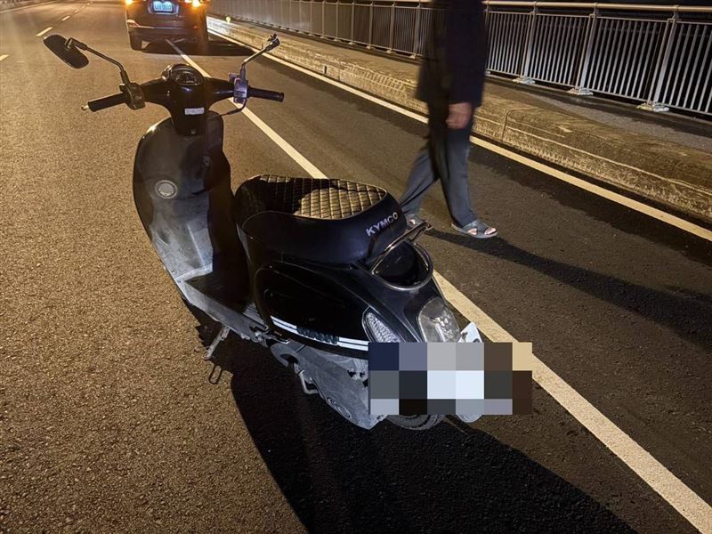 盧姓副站長返家途中發生車禍。（圖／翻攝畫面）