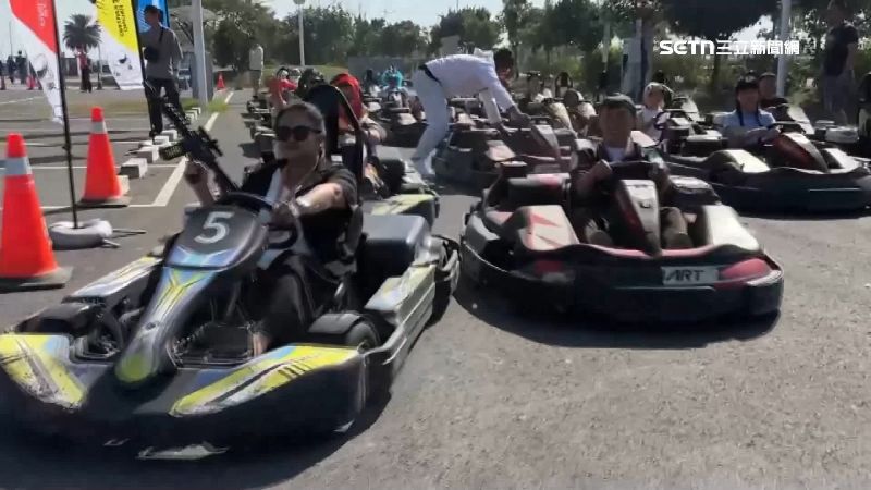 屏東大鵬灣卡丁車服裝賽開跑