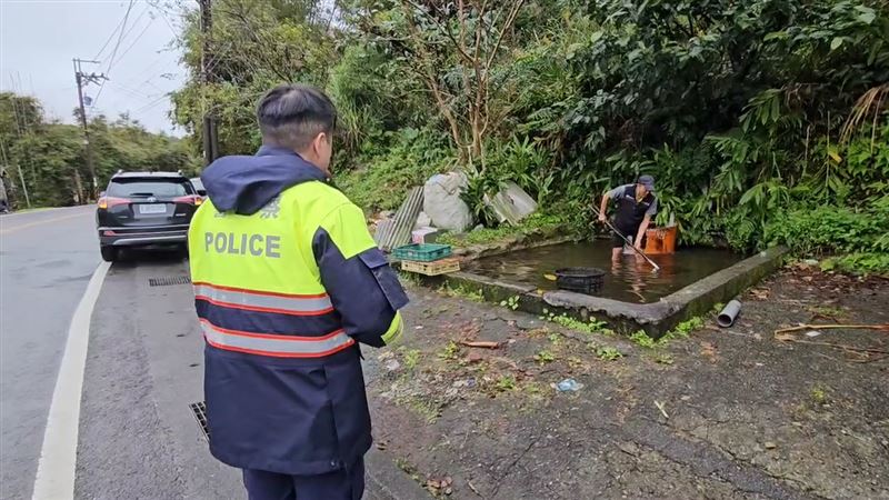 學生偷釣魚造成營業損失，店家報案提告。（圖／翻攝畫面）