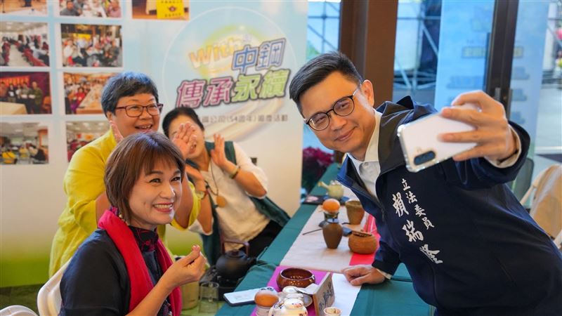 賴瑞隆向勞工農民請益：讓高雄更好是使命