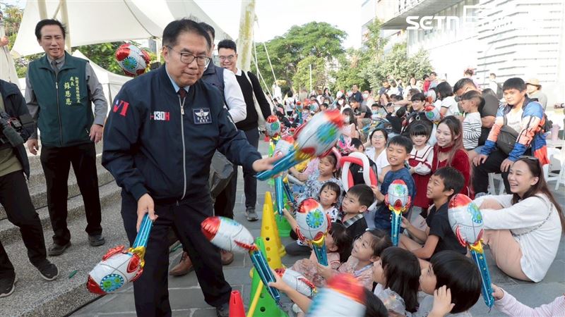 「台南好young」親子活動落幕黃偉哲與6千人同樂:期待耶誕跨年演唱會