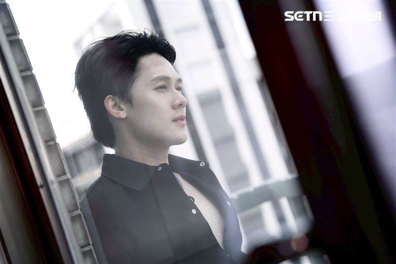 許瑞奇曾給自己期限,「27歲還沒有闖出一片天,就去賣魚丸」。(圖/記者趙于瑩攝影)