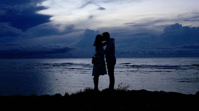 他吻別探監女友後暴斃 舌頭下藏毒真相曝