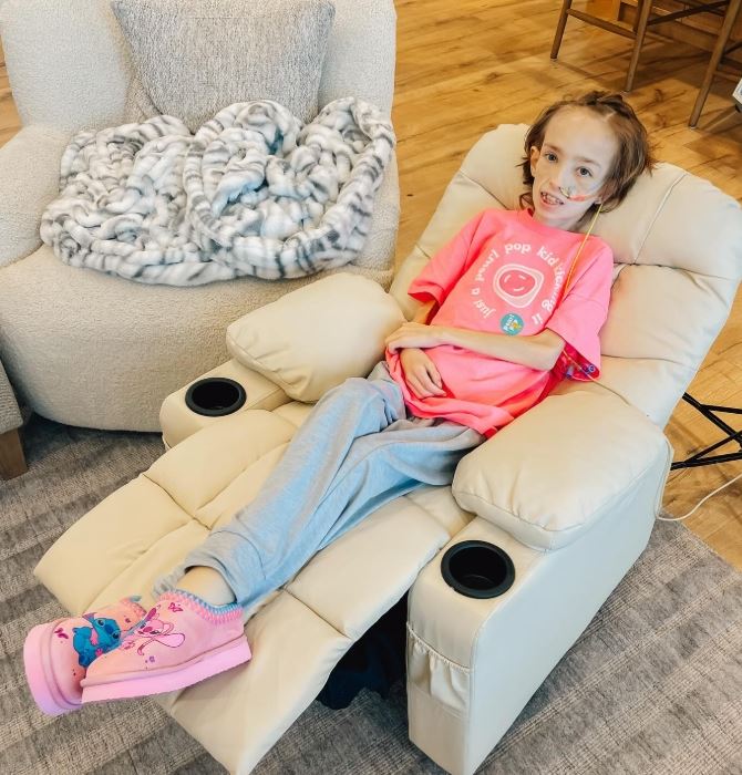 小網紅布賴爾(Brielle Bird)因癌症離世,得年9歲。(圖/翻攝自IG)