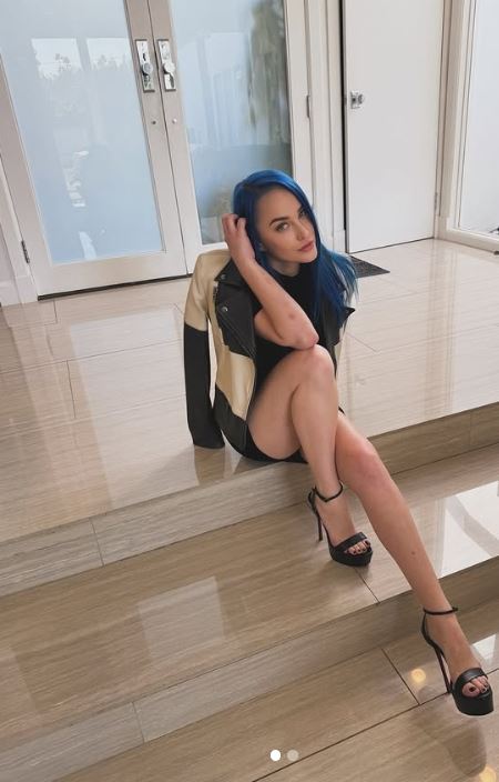 美國歌手卡姆林·馬格內斯(Camryn Magness)日前在佛羅里達州騎乘電動滑板車時遭到撞擊,意外身亡。(圖/翻攝自IG)